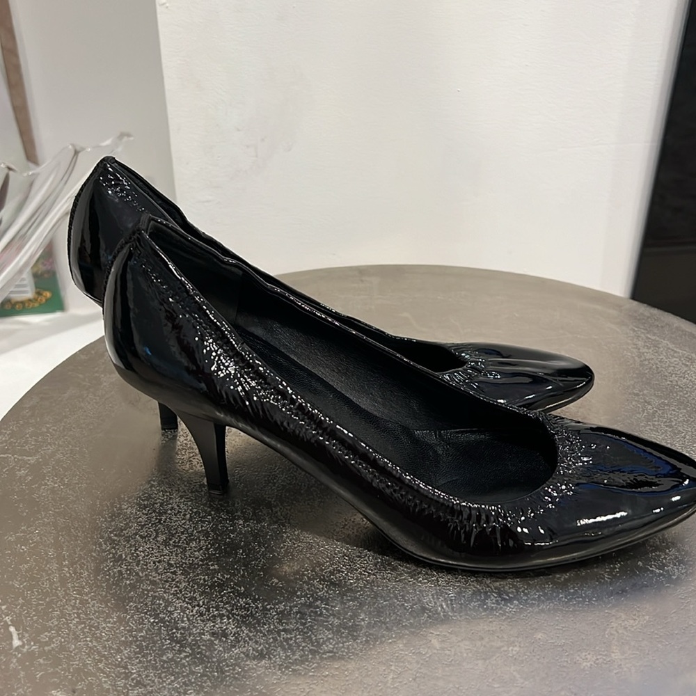 💗PRADA Shoes - Picture 5 of 7